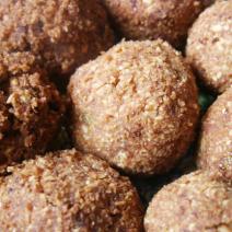 Shuku-Shuku (Coconut Balls)