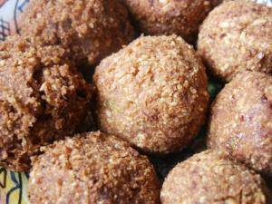 Shuku-Shuku (Coconut Balls)