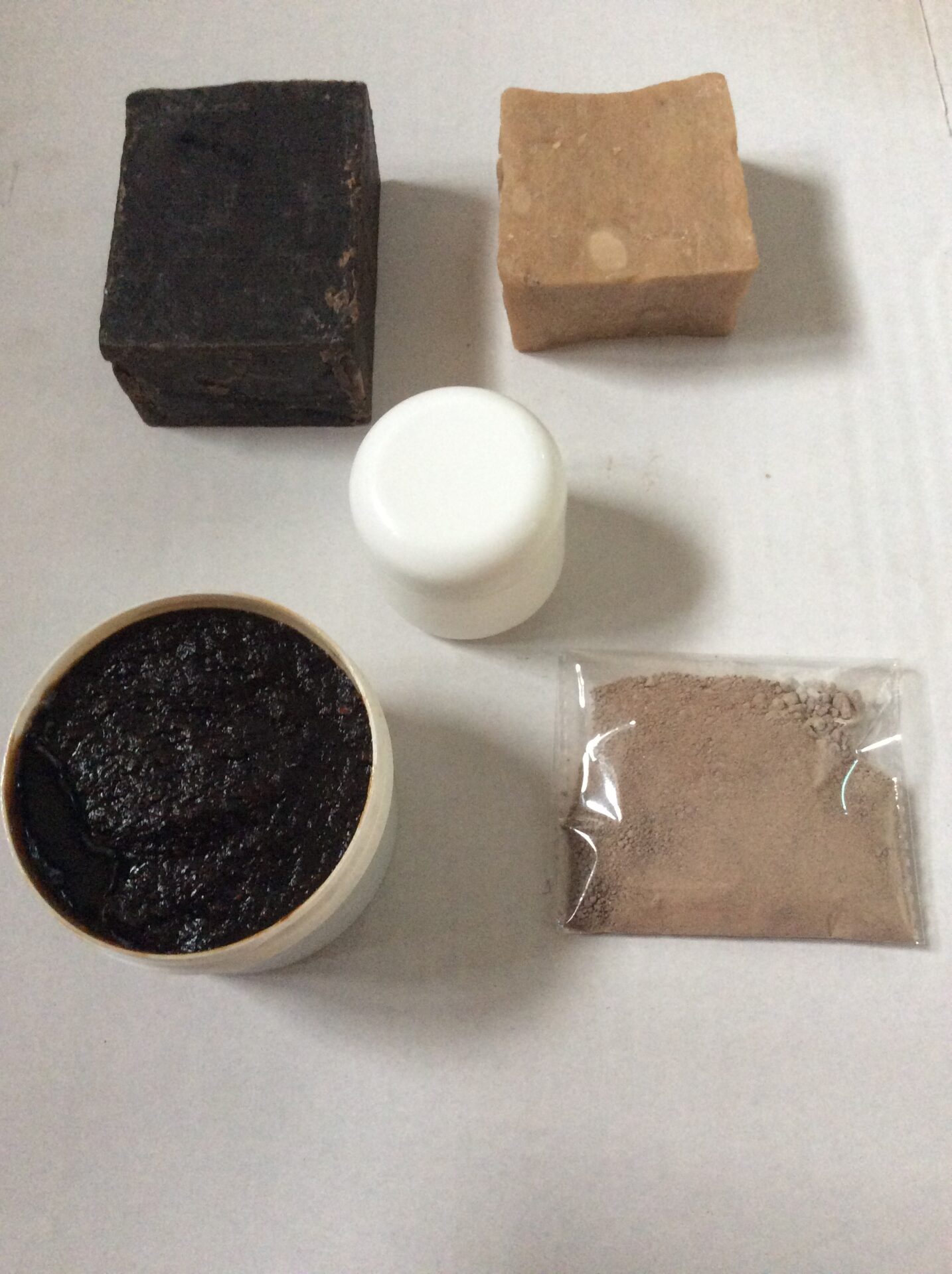 rhassoul clay acne pack