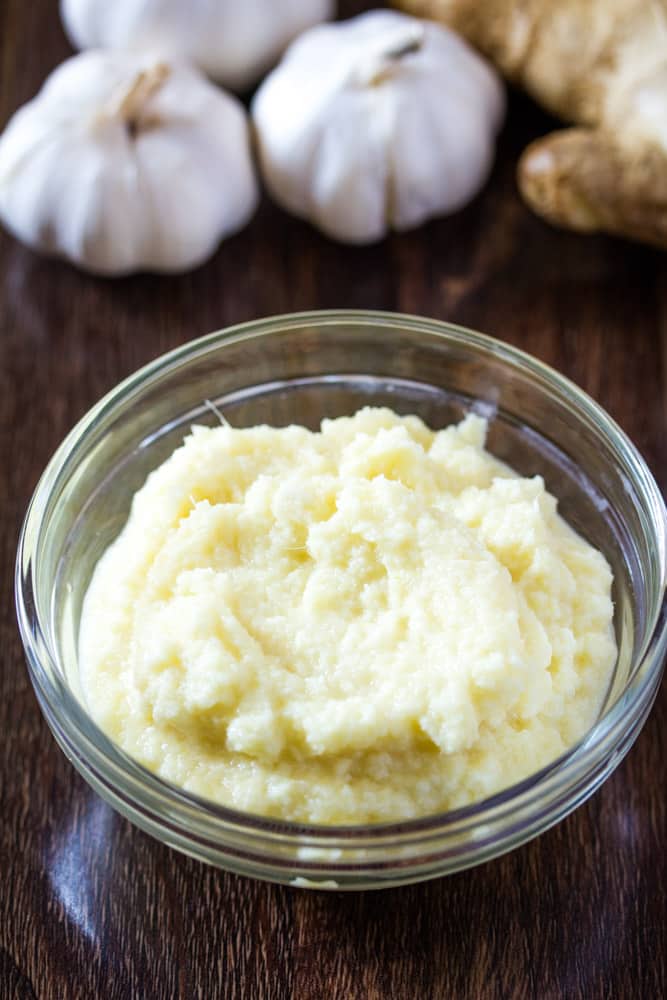 how to make garlic paste